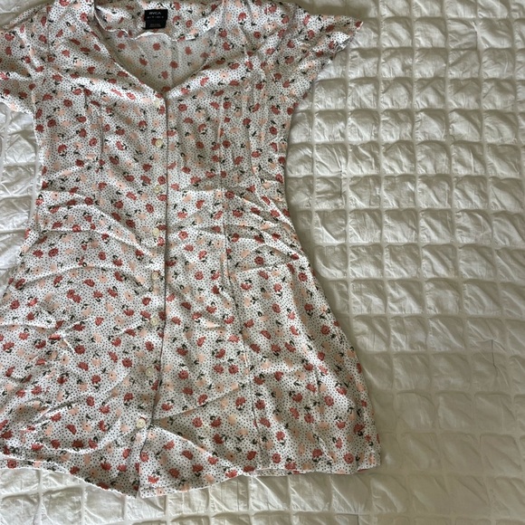 RVCA once more floral button down mini dress - Picture 4 of 10